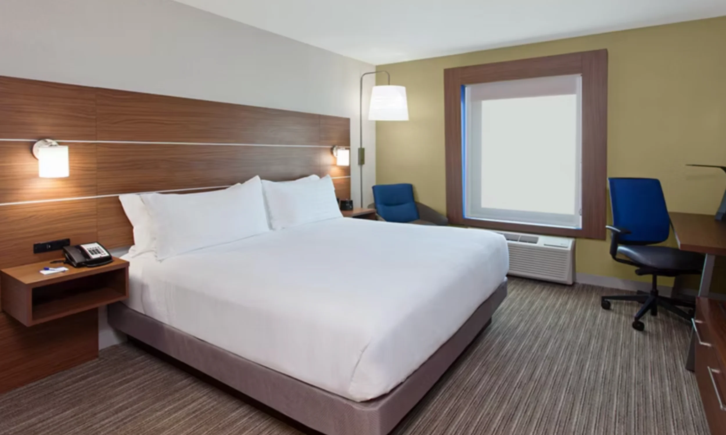 Holiday Inn Express Room